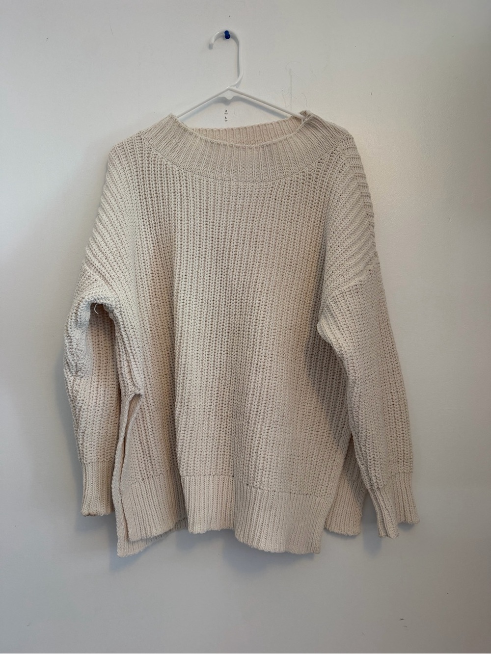 Aerie over sized Cream Chunky Knit Mock Neck Sweater Size Medium
